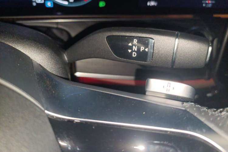 Used Mercedes-Benz E-Class 2023 E 300 L Sporty and Stylish Model Gear Lever