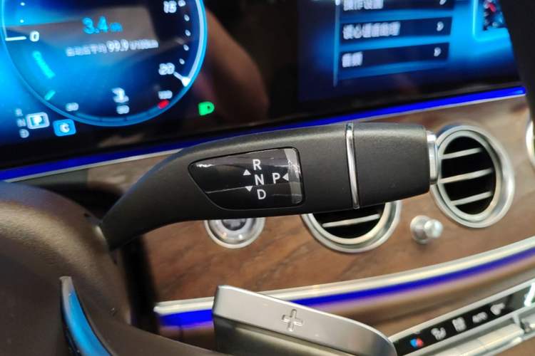 Used Mercedes-Benz E-Class 2023 E 300 L Luxury Model Gear Lever