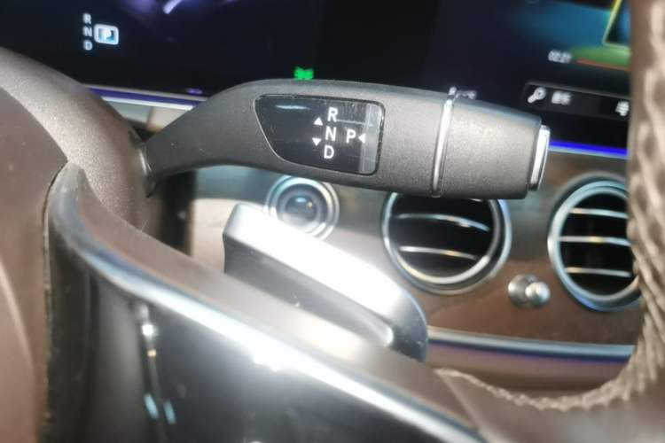Used Mercedes-Benz E-Class 2023 E 300 L Stylish Model Gear Lever