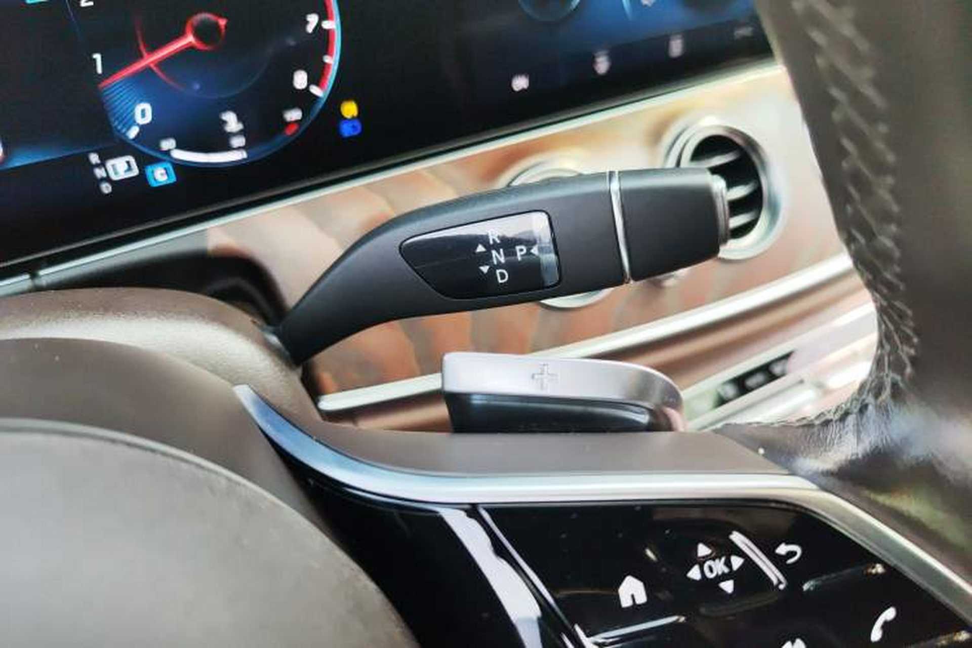 Used Mercedes-Benz E-Class 2023 E 300 L Luxury Model Gear Lever