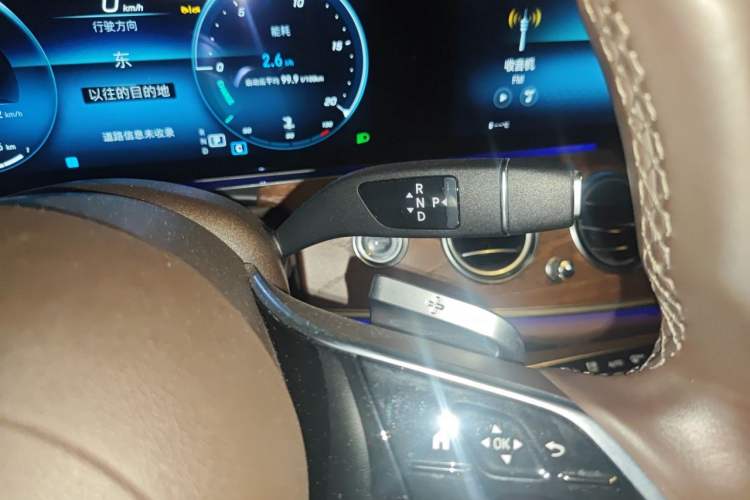 Used Mercedes-Benz E-Class 2023 Updated E 300 L Fashion Edition Gear Lever