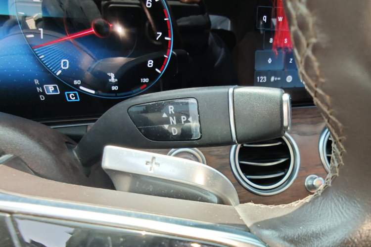 Used Mercedes-Benz E-Class 2023 Updated E 300 L Fashion Edition Gear Lever