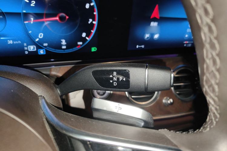 Used Mercedes-Benz E-Class 2023 E 300 L Luxury Model Gear Lever