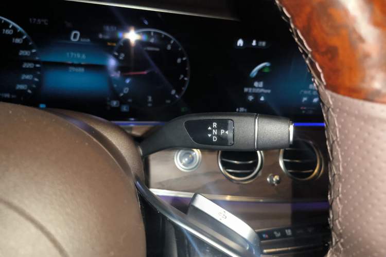 Used Mercedes-Benz E-Class 2023 E 300 L Stylish Model Gear Lever