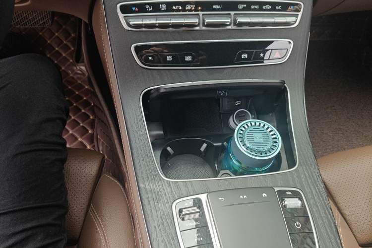 Used Mercedes-Benz E-Class 2023 E 260 L Sport Edition Gear Lever