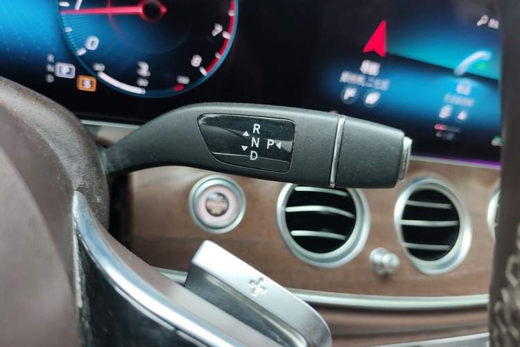 Used Mercedes-Benz E-Class 2023 E 260 L Gear Lever