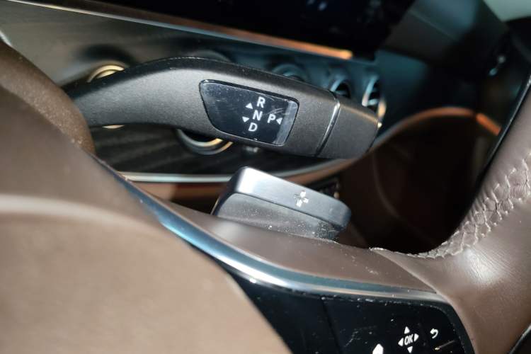 Used Mercedes-Benz E-Class 2023 E 300 L Stylish Model Gear Lever