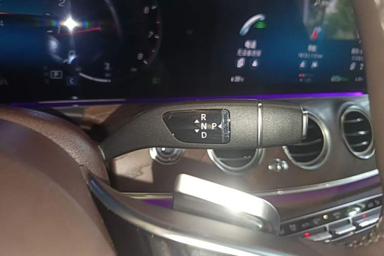 Used Mercedes-Benz E-Class 2023 Revised E 300 L Prestige Edition Gear Lever