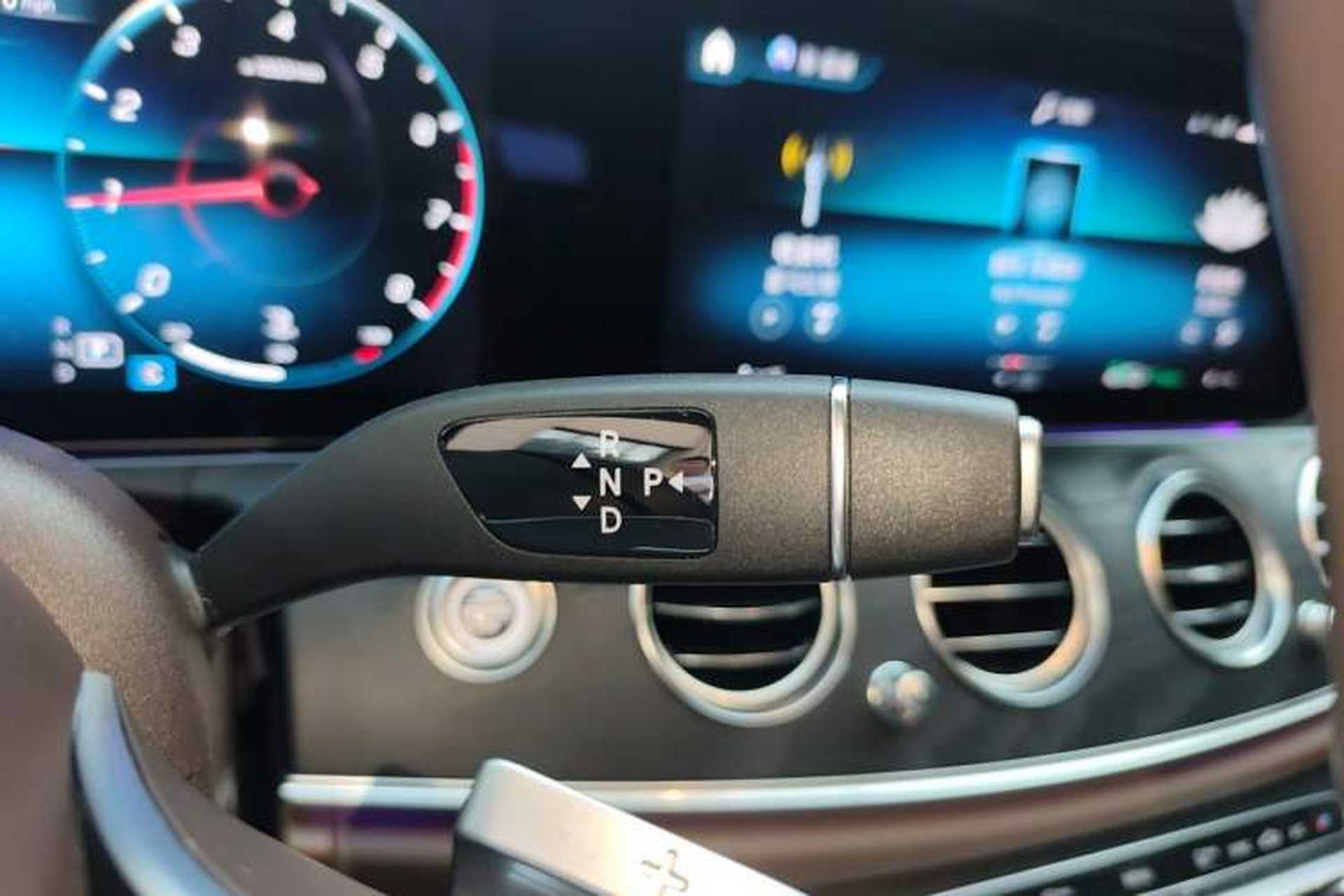 Used Mercedes-Benz E-Class 2023 Updated E 300 L Fashion Edition Gear Lever