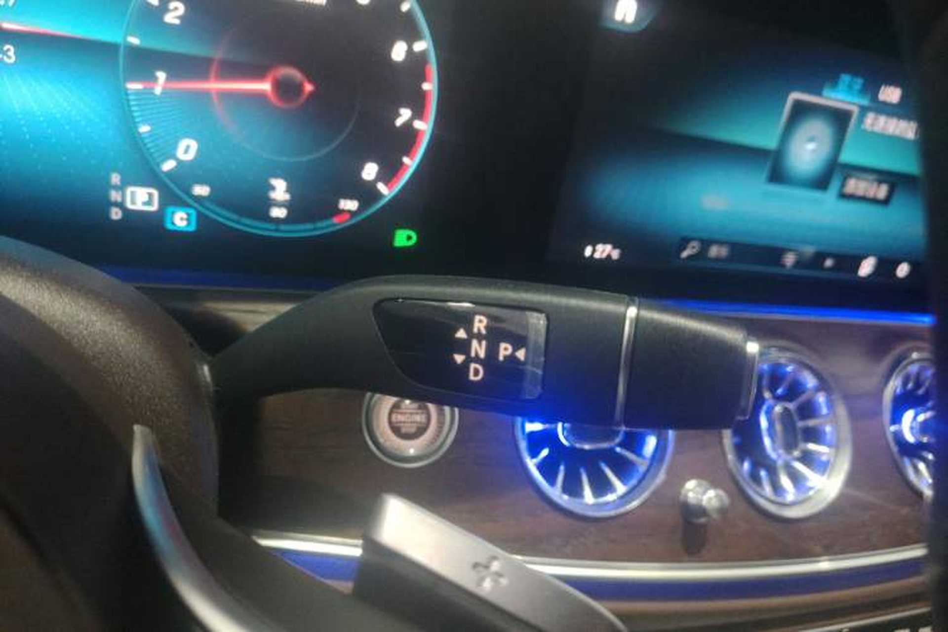Used Mercedes-Benz E-Class 2023 Updated E 300 L Fashion Edition Gear Lever