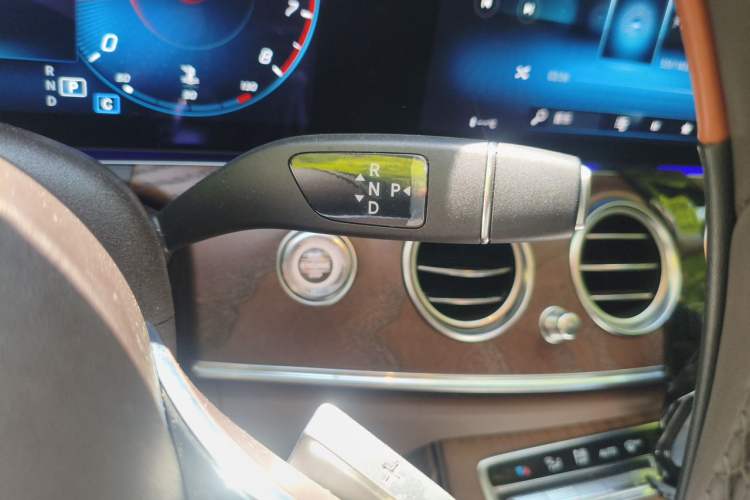 Used Mercedes-Benz E-Class 2023 E 300 L Stylish Model Gear Lever