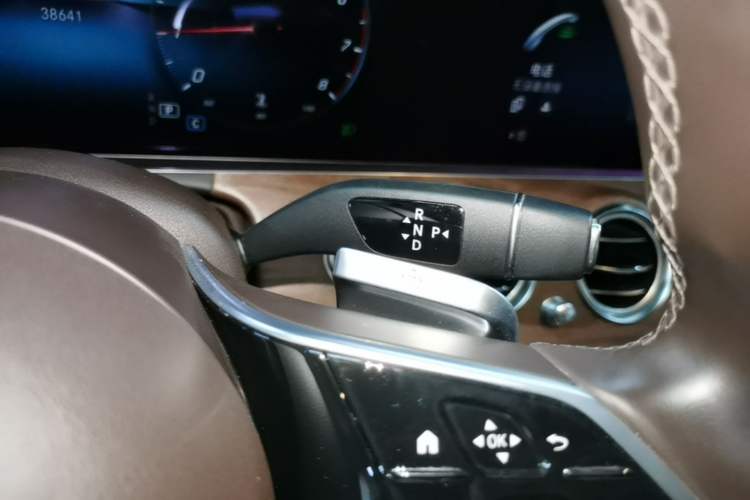 Used Mercedes-Benz E-Class 2023 E 260 L Gear Lever