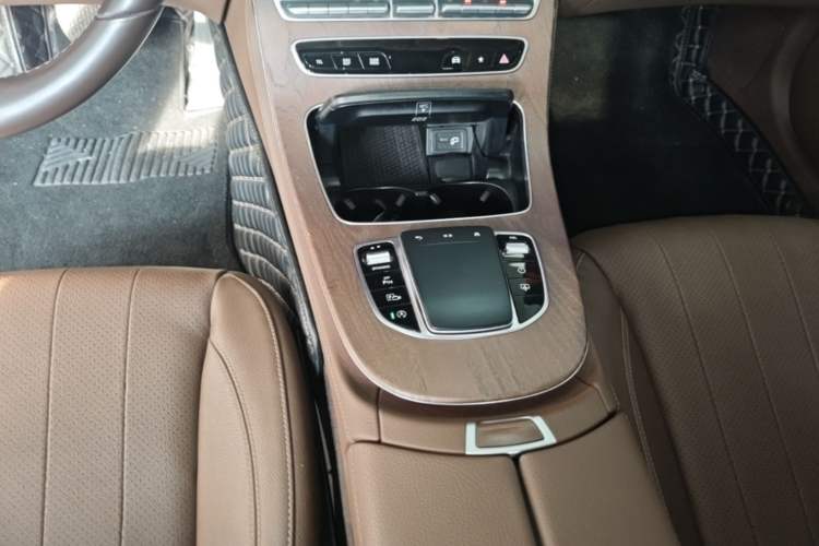 Used Mercedes-Benz E-Class 2023 E 300 L Luxury Model Gear Lever