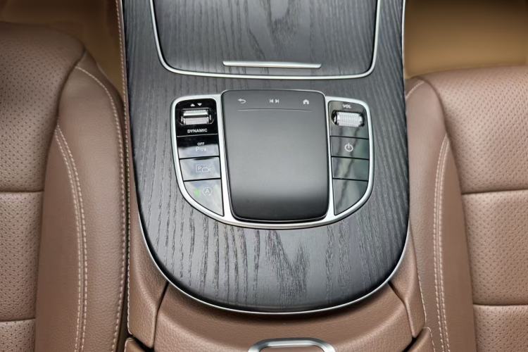 Used Mercedes-Benz E-Class 2023 E 300 L Sporty and Stylish Model Gear Lever