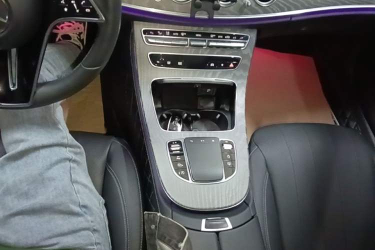 Used Mercedes-Benz E-Class 2023 E 300 L Luxury Model Gear Lever