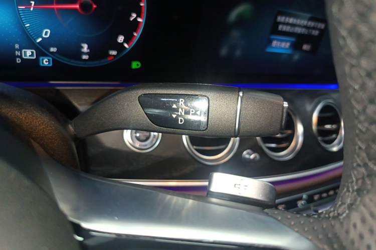 Used Mercedes-Benz E-Class 2023 Restyled E 300 L Sporty and Stylish Edition Gear Lever