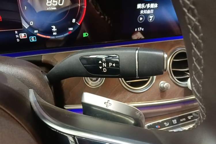 Used Mercedes-Benz E-Class 2023 E 300 L Luxury Model Gear Lever
