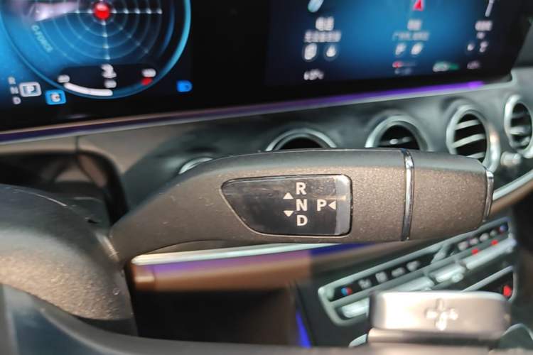 Used Mercedes-Benz E-Class 2023 E 300 Stylish Sports Edition Gear Lever