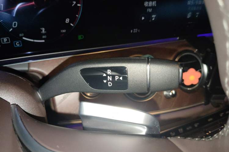 Used Mercedes-Benz E-Class 2023 E 300 L Stylish Model Gear Lever