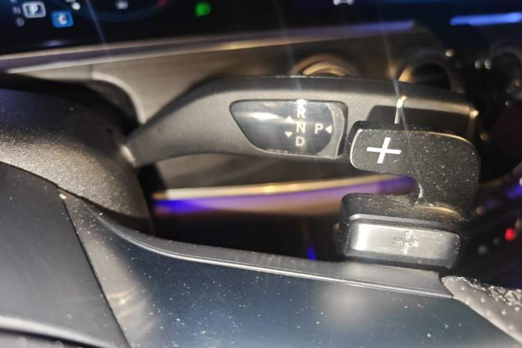 Used Mercedes-Benz E-Class 2023 E 260 L Sport Edition Gear Lever