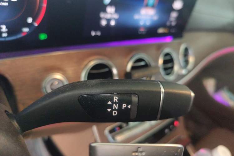 Used Mercedes-Benz E-Class 2023 E 300 L Stylish Model Gear Lever