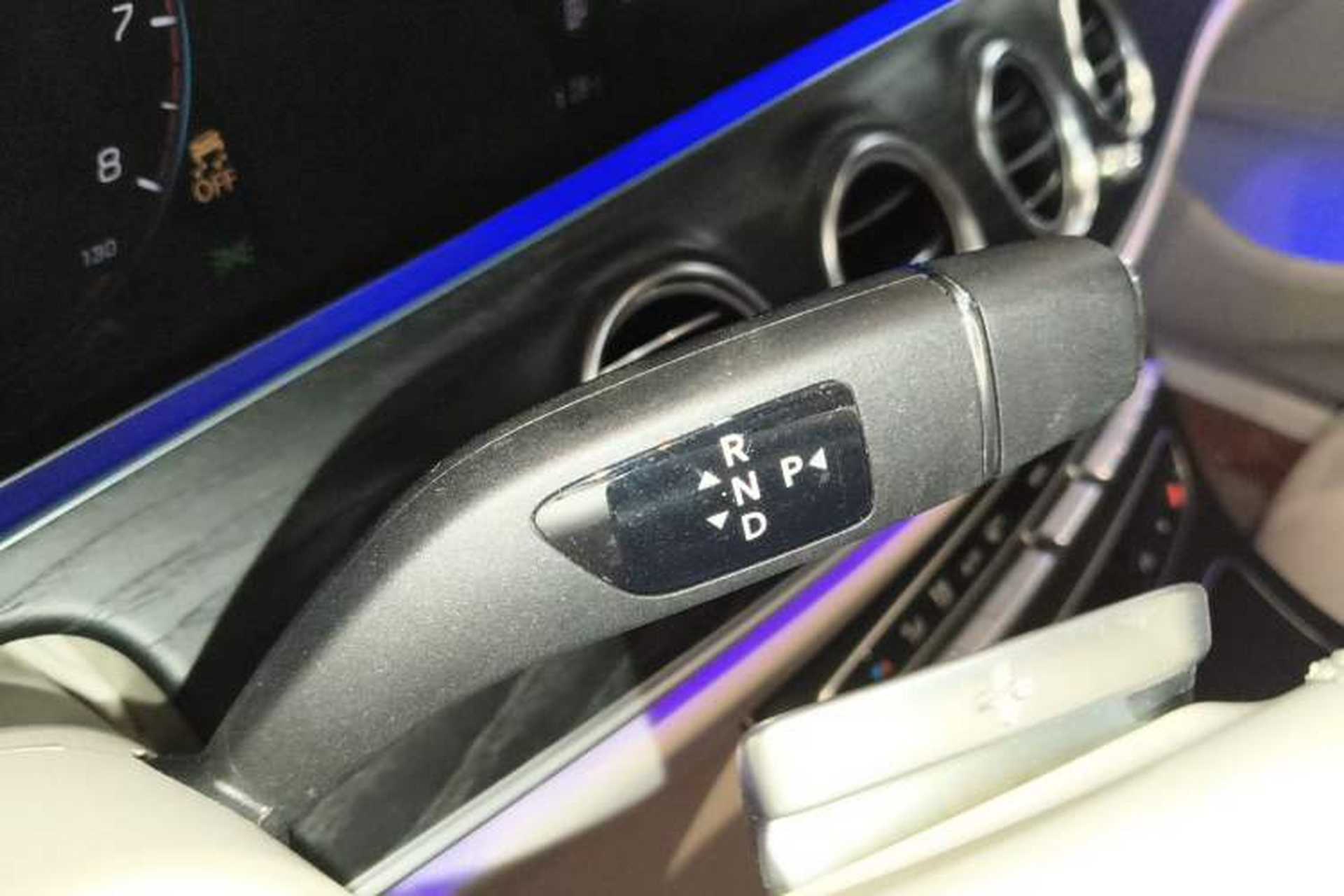 Used Mercedes-Benz E-Class 2023 Updated E 300 L Fashion Edition Gear Lever