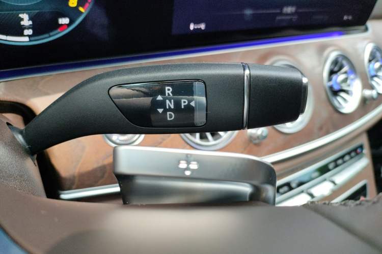 Used Mercedes-Benz E-Class 2023 E 300 L Stylish Model Gear Lever