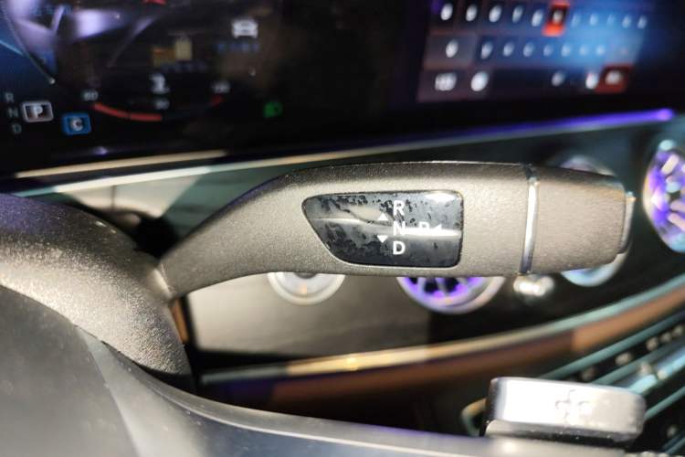 Used Mercedes-Benz E-Class 2023 E 300 L Sporty and Stylish Model Gear Lever
