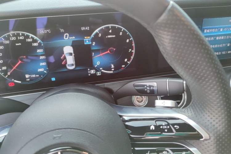 Used Mercedes-Benz E-Class 2023 Restyled E 260 L Sport Edition Gear Lever
