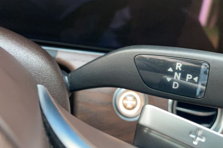 Used Mercedes-Benz E-Class 2023 Updated E 300 L Fashion Edition Gear Lever