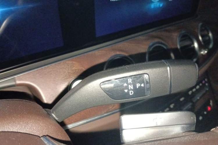 Used Mercedes-Benz E-Class 2023 E 300 L Stylish Model Gear Lever