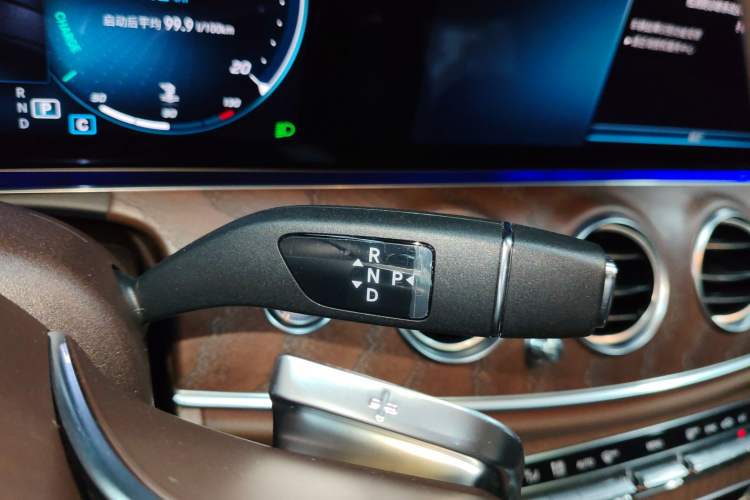 Used Mercedes-Benz E-Class 2023 E 300 L Stylish Model Gear Lever