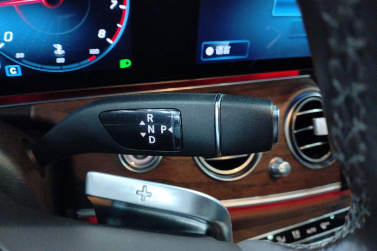 Used Mercedes-Benz E-Class 2023 E 300 L Luxury Model Gear Lever