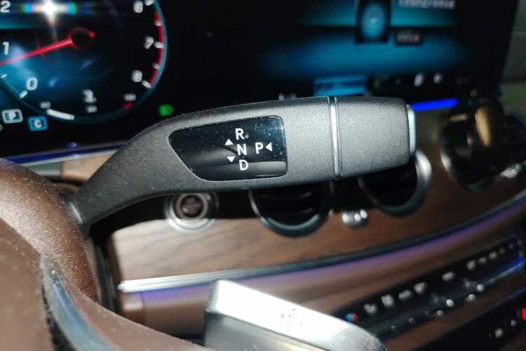 Used Mercedes-Benz E-Class 2023 Facelift E 260 L Gear Lever