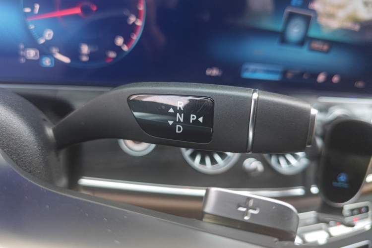 Used Mercedes-Benz E-Class 2023 Restyled E 300 L Sport Luxury Edition Gear Lever