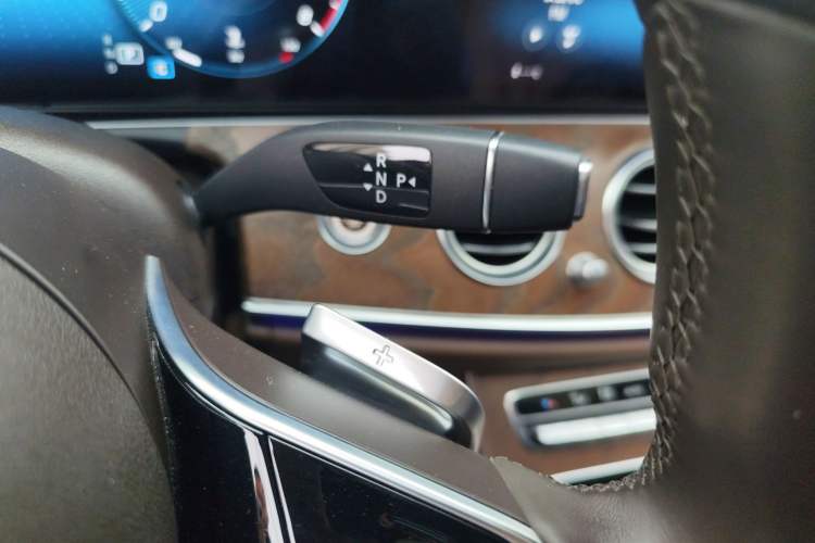 Used Mercedes-Benz E-Class 2023 E 260 L Gear Lever