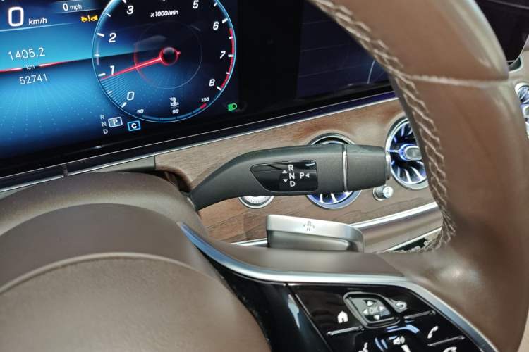 Used Mercedes-Benz E-Class 2023 E 300 L Luxury Model Gear Lever
