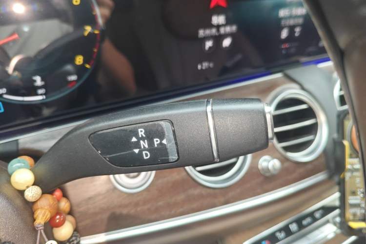 Used Mercedes-Benz E-Class 2023 E 260 L Gear Lever