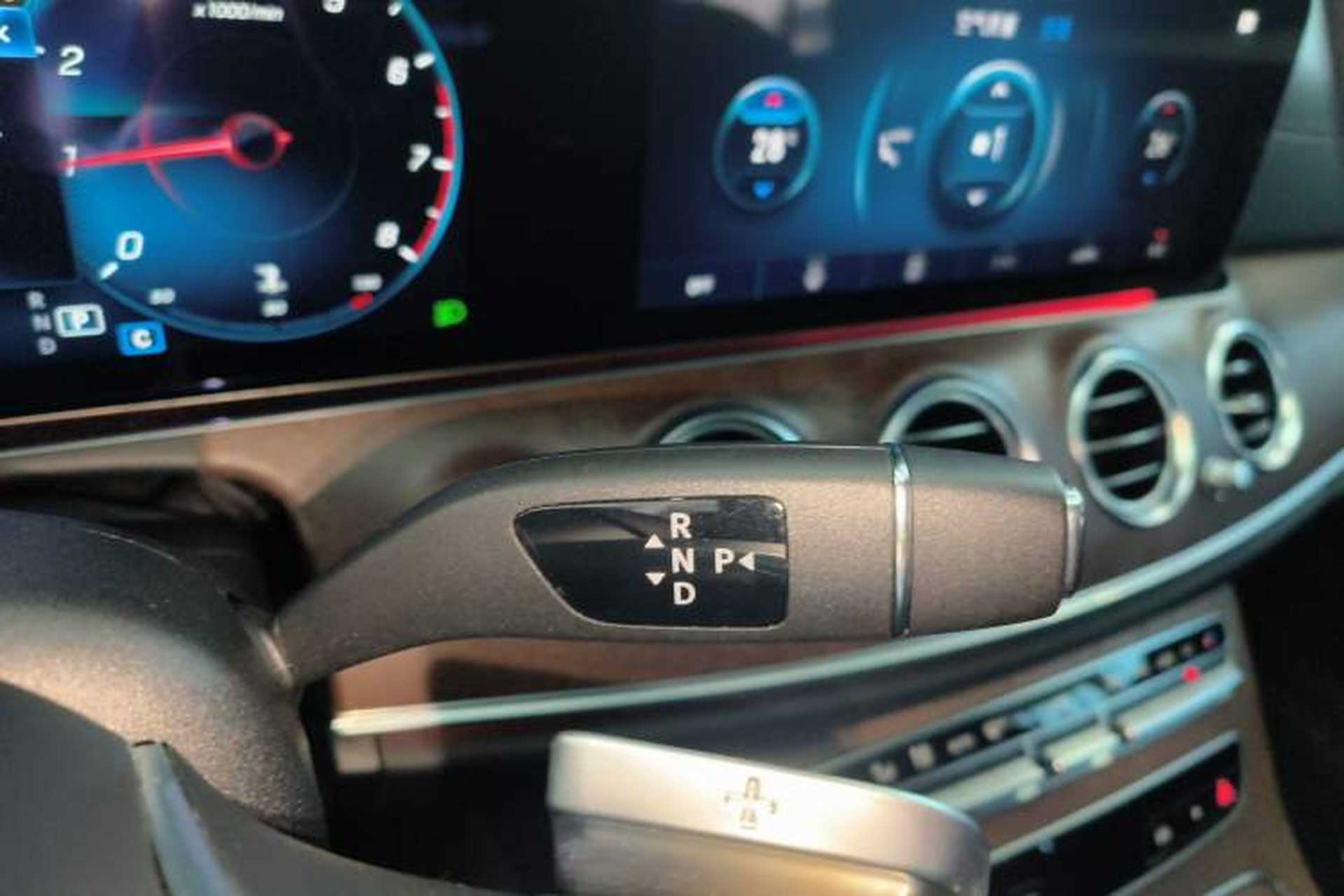 Used Mercedes-Benz E-Class 2023 E 300 L Stylish Model Gear Lever