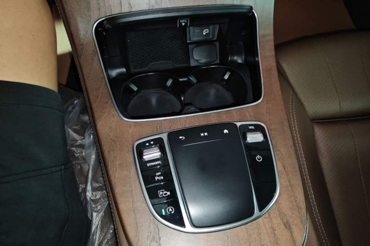 Used Mercedes-Benz E-Class 2023 Facelift E 260 L Gear Lever