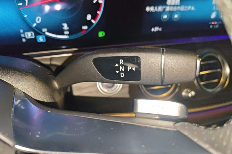 Used Mercedes-Benz E-Class 2023 E 260 L Sport Edition Gear Lever