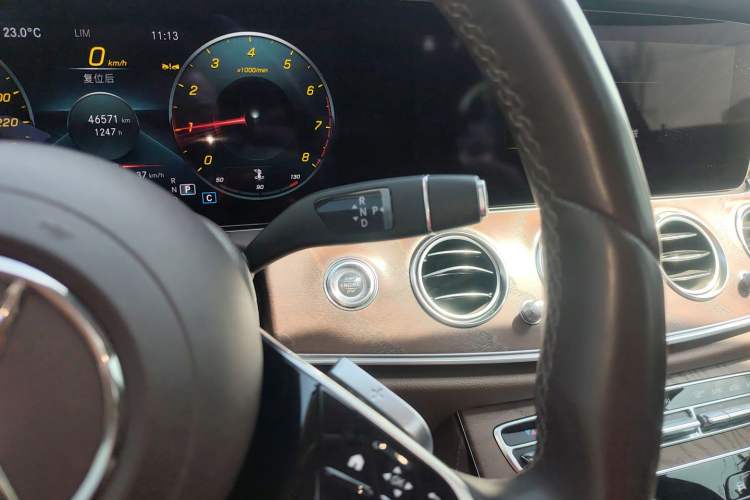 Used Mercedes-Benz E-Class 2023 E 300 L Stylish Model Gear Lever