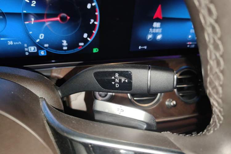 Used Mercedes-Benz E-Class 2023 E 300 L Luxury Model Gear Lever