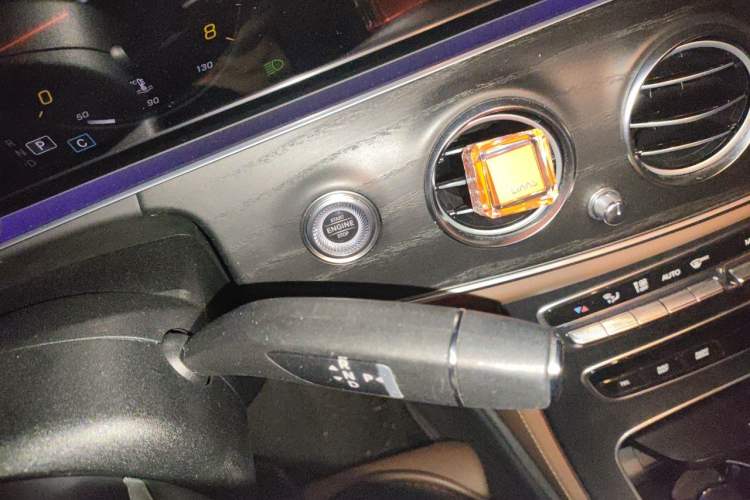 Used Mercedes-Benz E-Class 2023 E 260 L Gear Lever