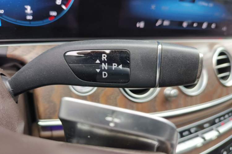 Used Mercedes-Benz E-Class 2023 E 260 L Gear Lever