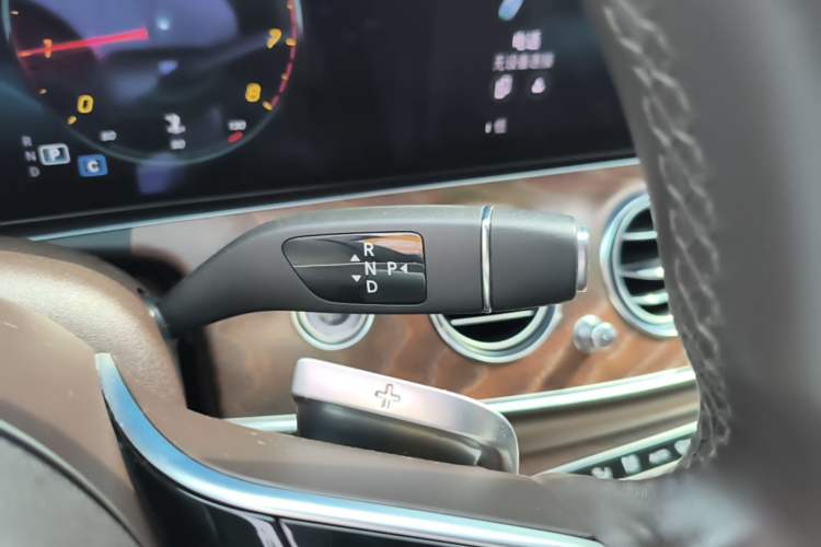 Used Mercedes-Benz E-Class 2023 Facelift E 260 L Gear Lever