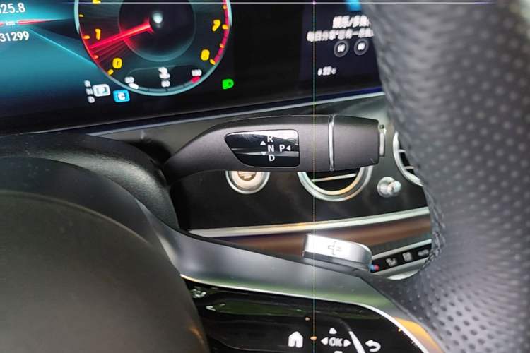 Used Mercedes-Benz E-Class 2023 Restyled E 300 L Sporty and Stylish Edition Gear Lever