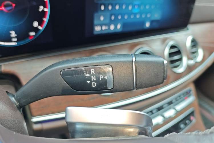 Used Mercedes-Benz E-Class 2023 E 300 L Stylish Model Gear Lever