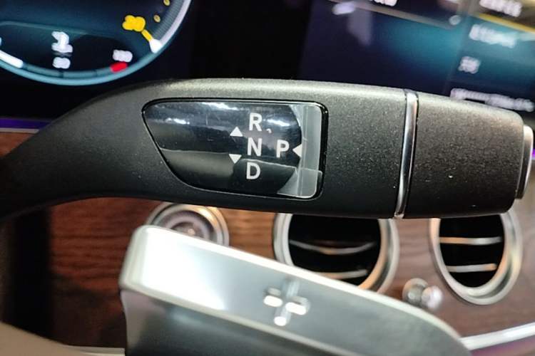 Used Mercedes-Benz E-Class 2023 E 260 L Gear Lever