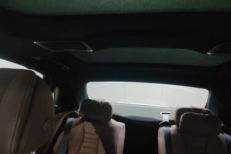 Used Mercedes-Benz E-Class 2023 Restyled E 300 L Sport Luxury Edition Headliner
